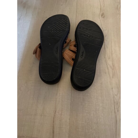 Clarks  Laurieann Ayla Tan Leather Adjustable Strap Sandals Size 8.5 - Picture 5 of 8